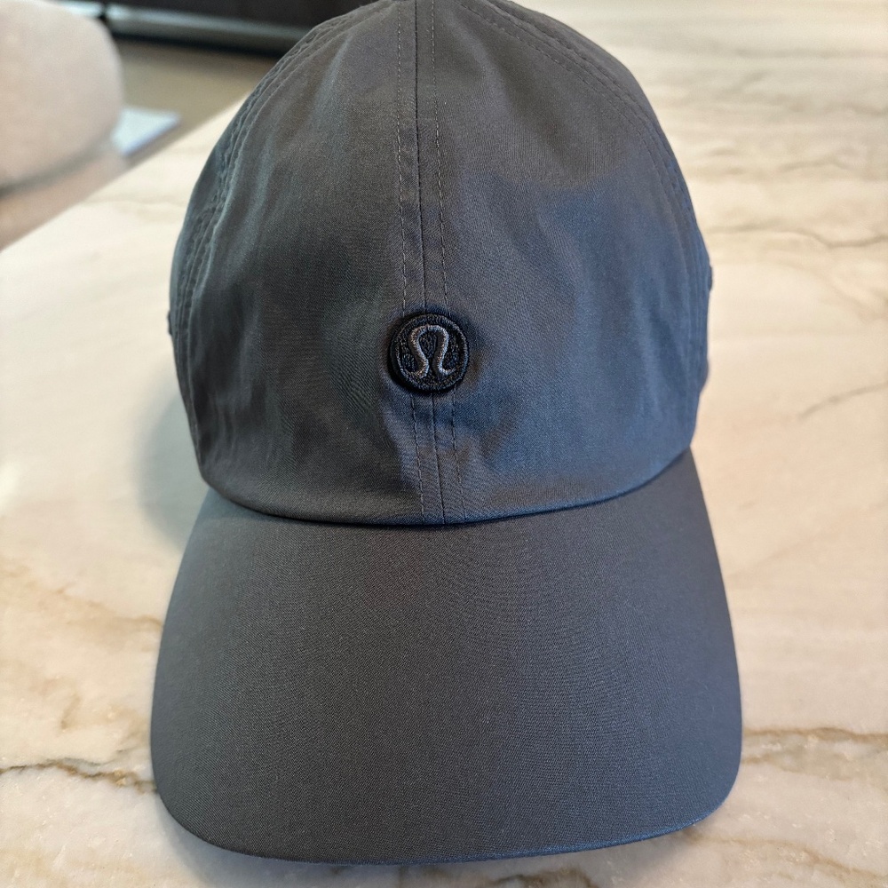 Lululemon cap * NWOT
